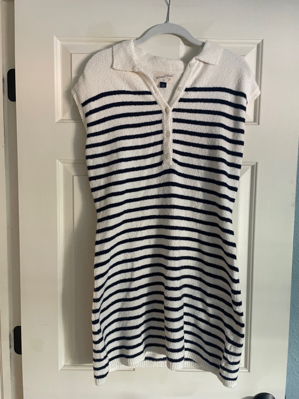 Universal thread size medium dress